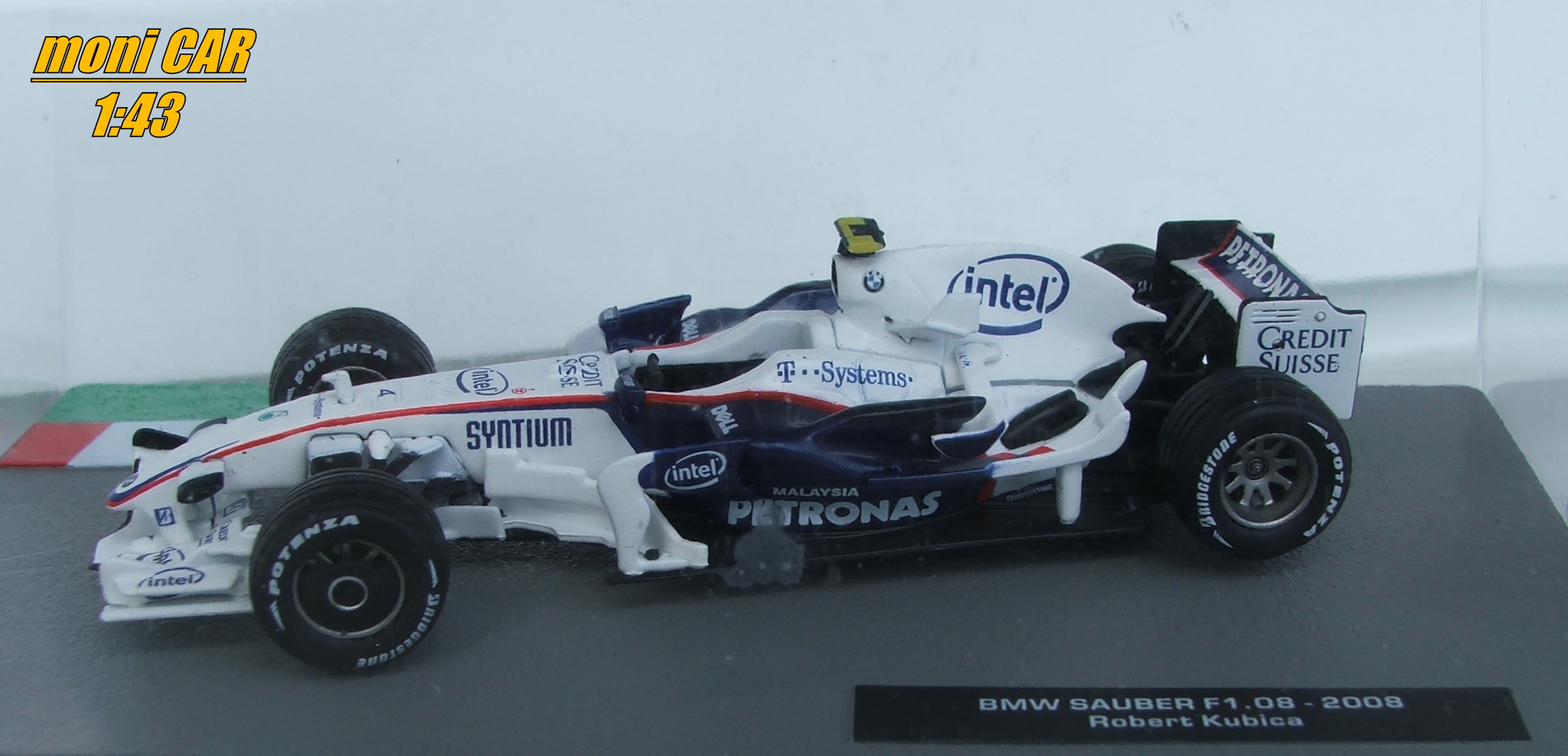 BMW SAUBER F1.08 - No.4 - Robert Kubica - 2008 (1:43) Altaya/IXO