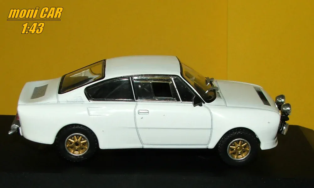 ŠKODA 130 RS Plain body version (1:43) FOX18