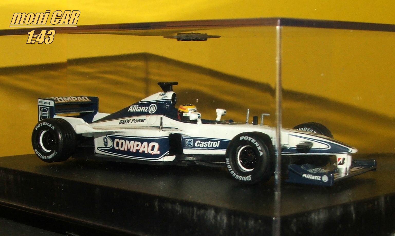 WILLIAMS FW22 F1 Team No.9 - Ralf Schumacher 2000 (1:43) HOT WHEELS