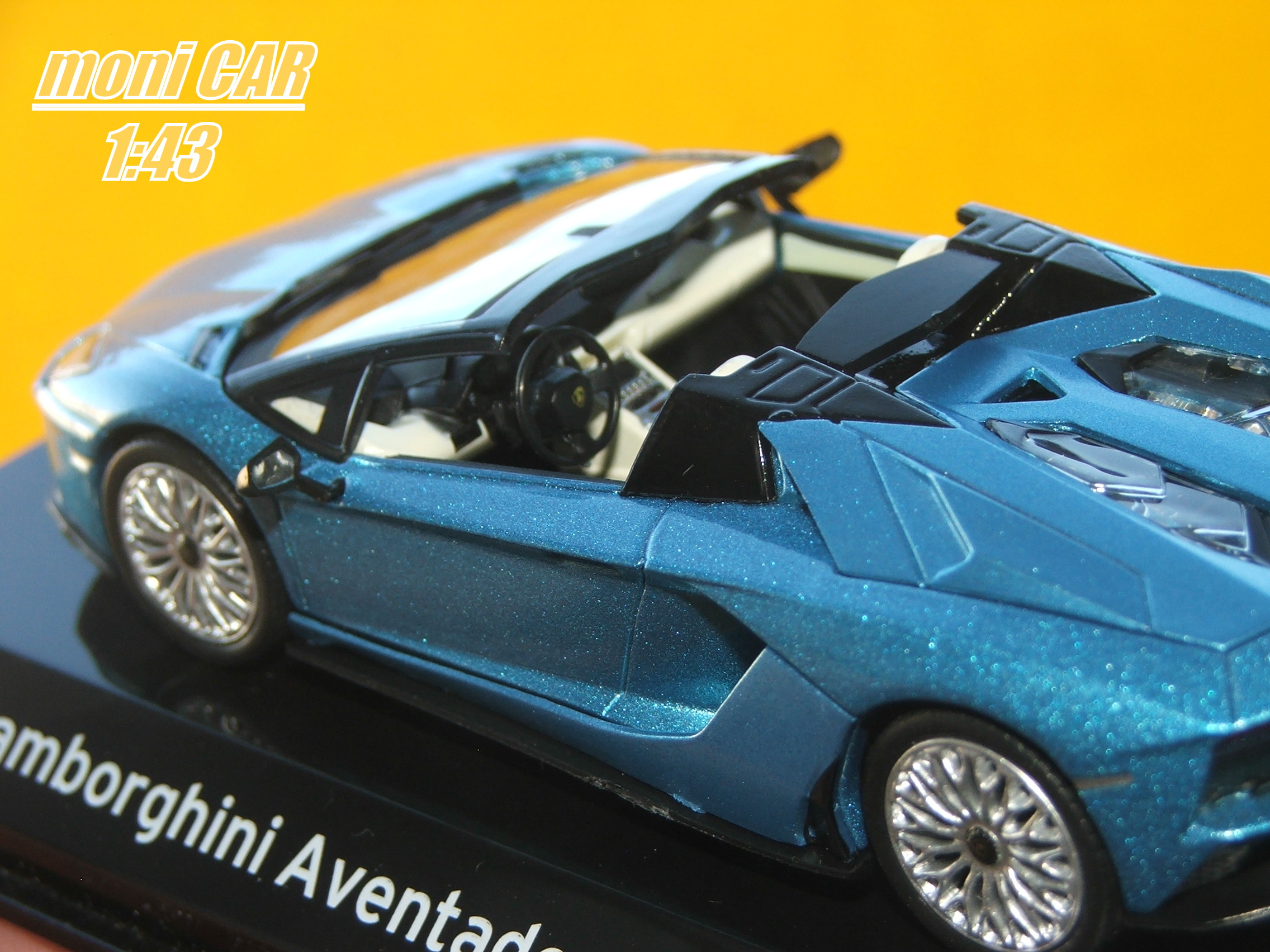 LAMBORGHINI Aventador S Roadster - 2017 (1:43) Altaya/IXO
