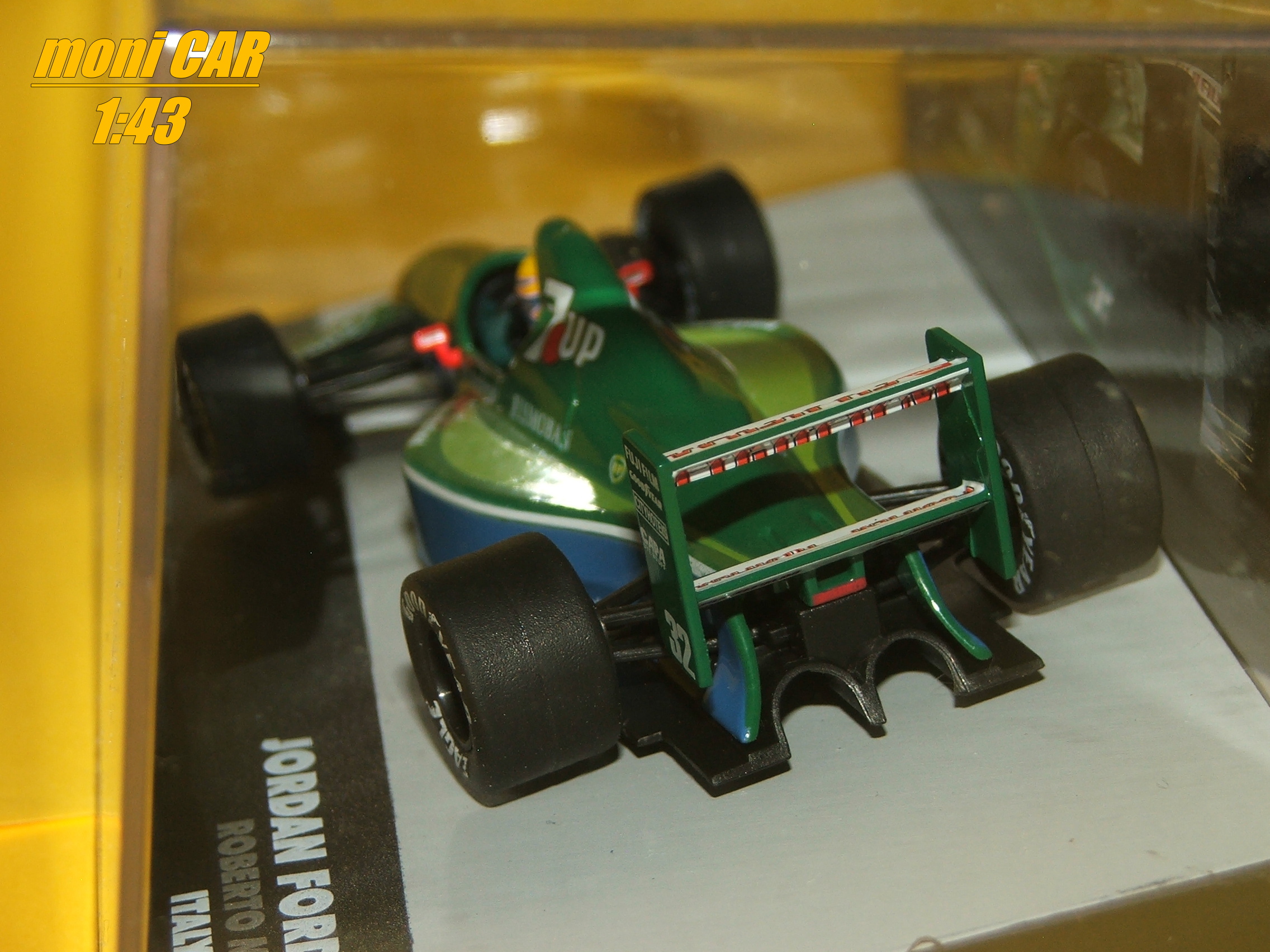 JORDAN FORD 191 No.32 - Roberto Moreno GP Talianska 1991 (1:43) Altaya/IXO