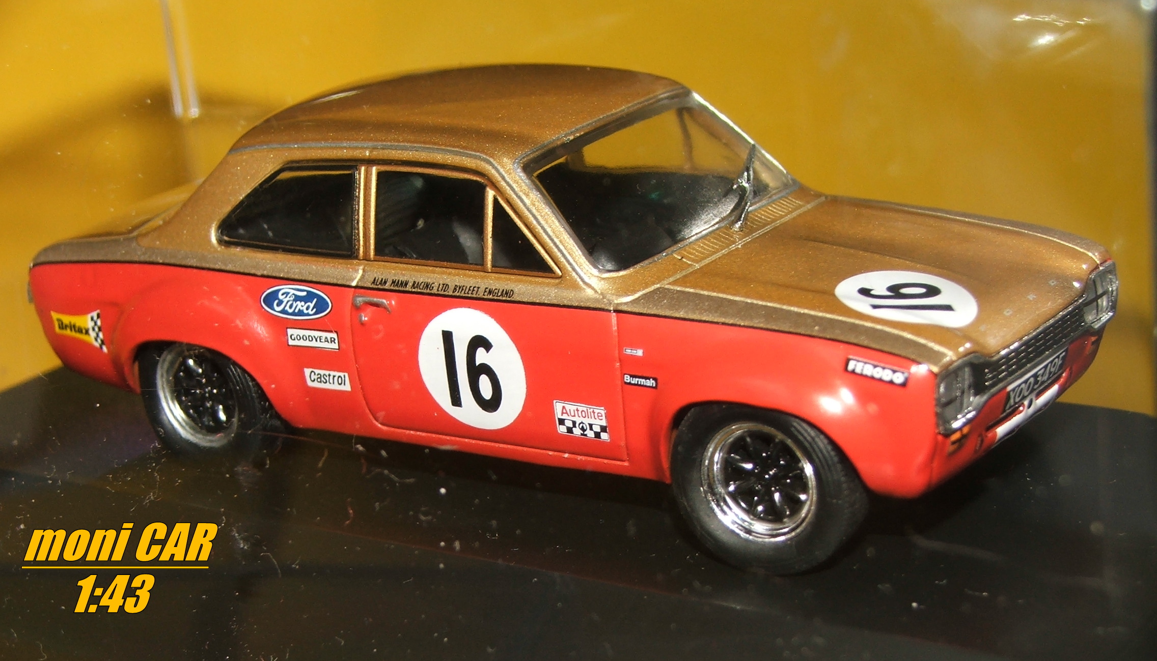 FORD Escort Mk 1 Twin Cam No.16 - Frank Gardner (Alan Mann Racing) - 1968 BTCC Champoin (1:43) ATLAS