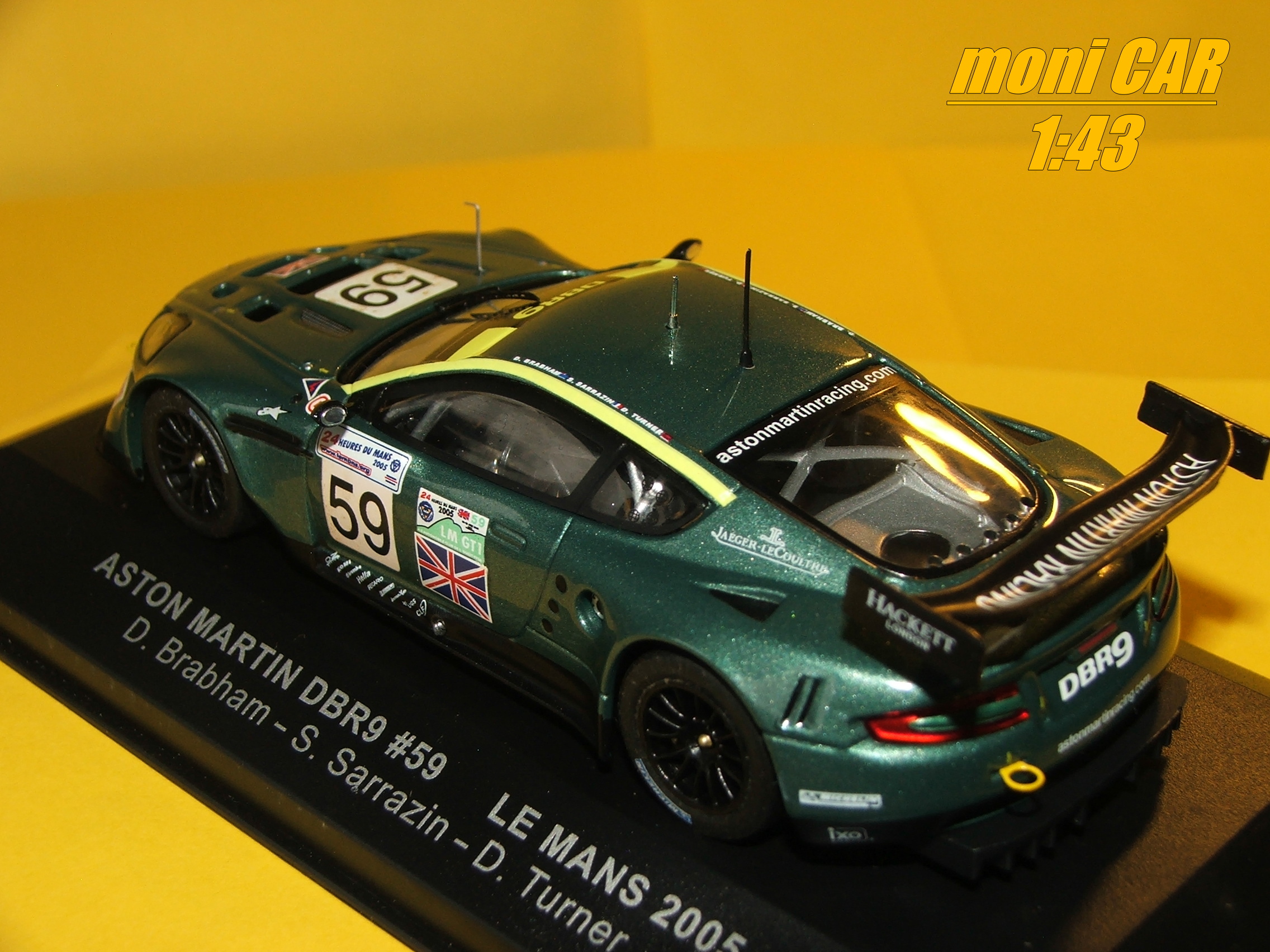 Aston Martin DBR9 #009 Aston Martin Racing Sieger LMGT1 24h Le Mans 2008 Brabham Garcia Turner 143 Ixo