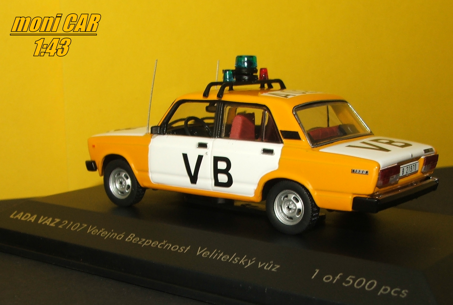 LADA VAZ 2107 Verejná bezpečnosť - Veliteľské vozidlo (1:43) FOX18