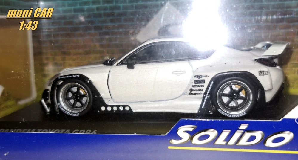 TOYOTA GF86 - Pandem Rocket Bunny 2022 - White (1:43) SOLIDO