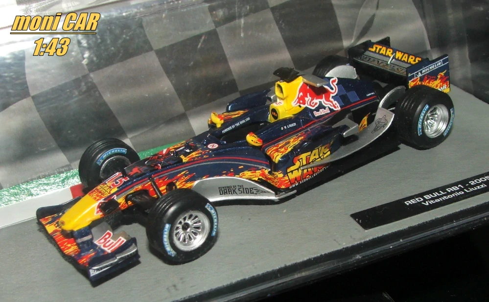 RED BULL RB1 No.15 - Vitantonio Liuzzi GP 2005 (1:43) Altaya/IXO