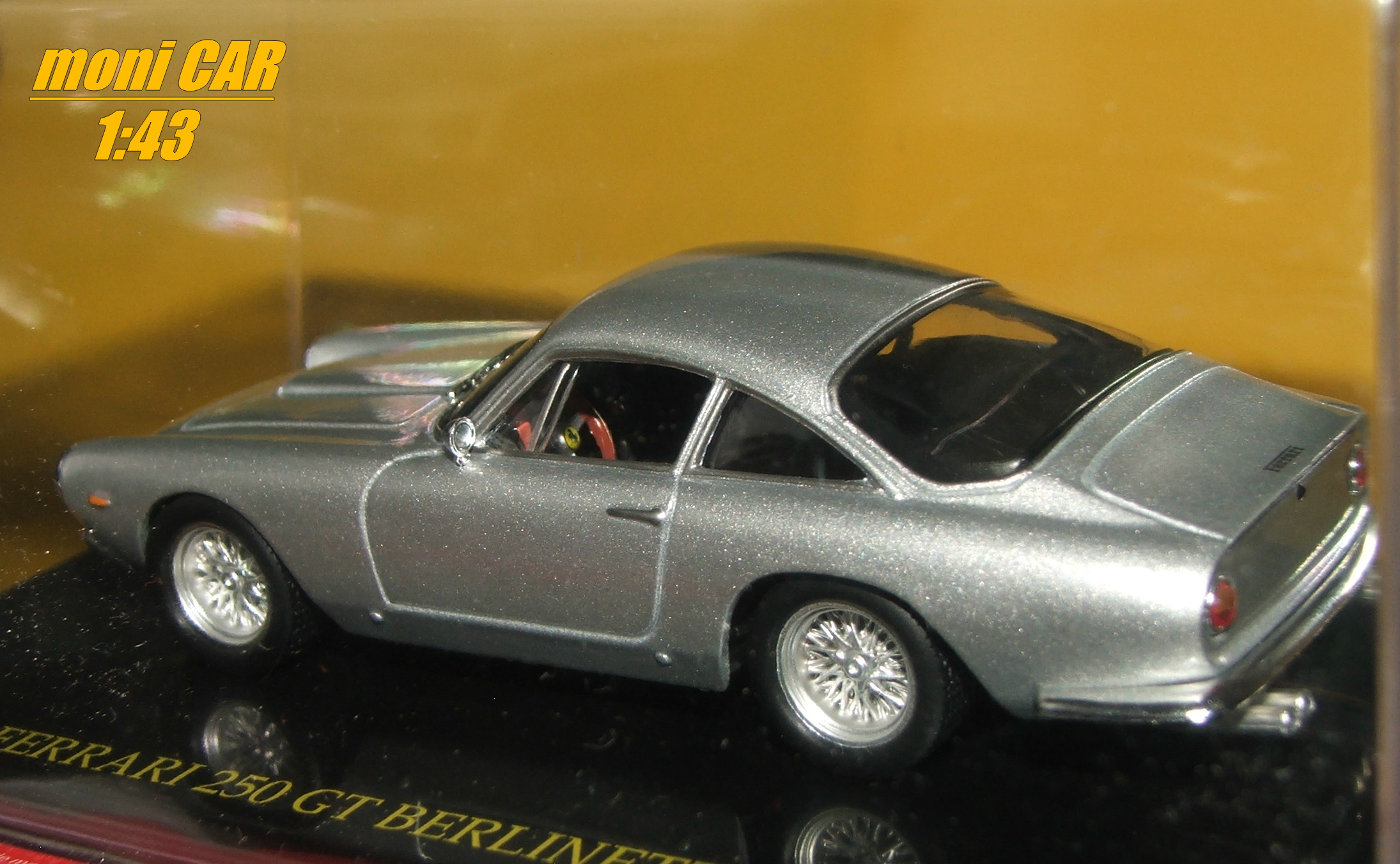FERRARI 250 GT Berlinetta Lusso (silber) (1:43) Altaya/IXO