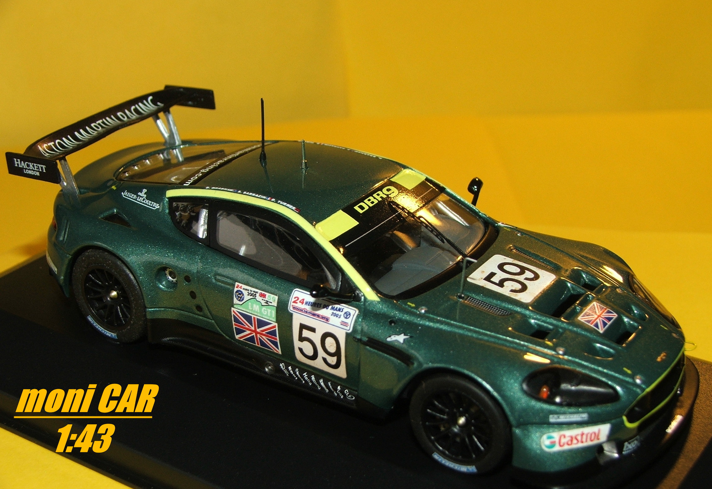 ASTON MARTIN DBR9 No.59 - D. Brabham- S. Sarrazin - D. Turner Le MANS 2005 (1:43) AMR/IXO