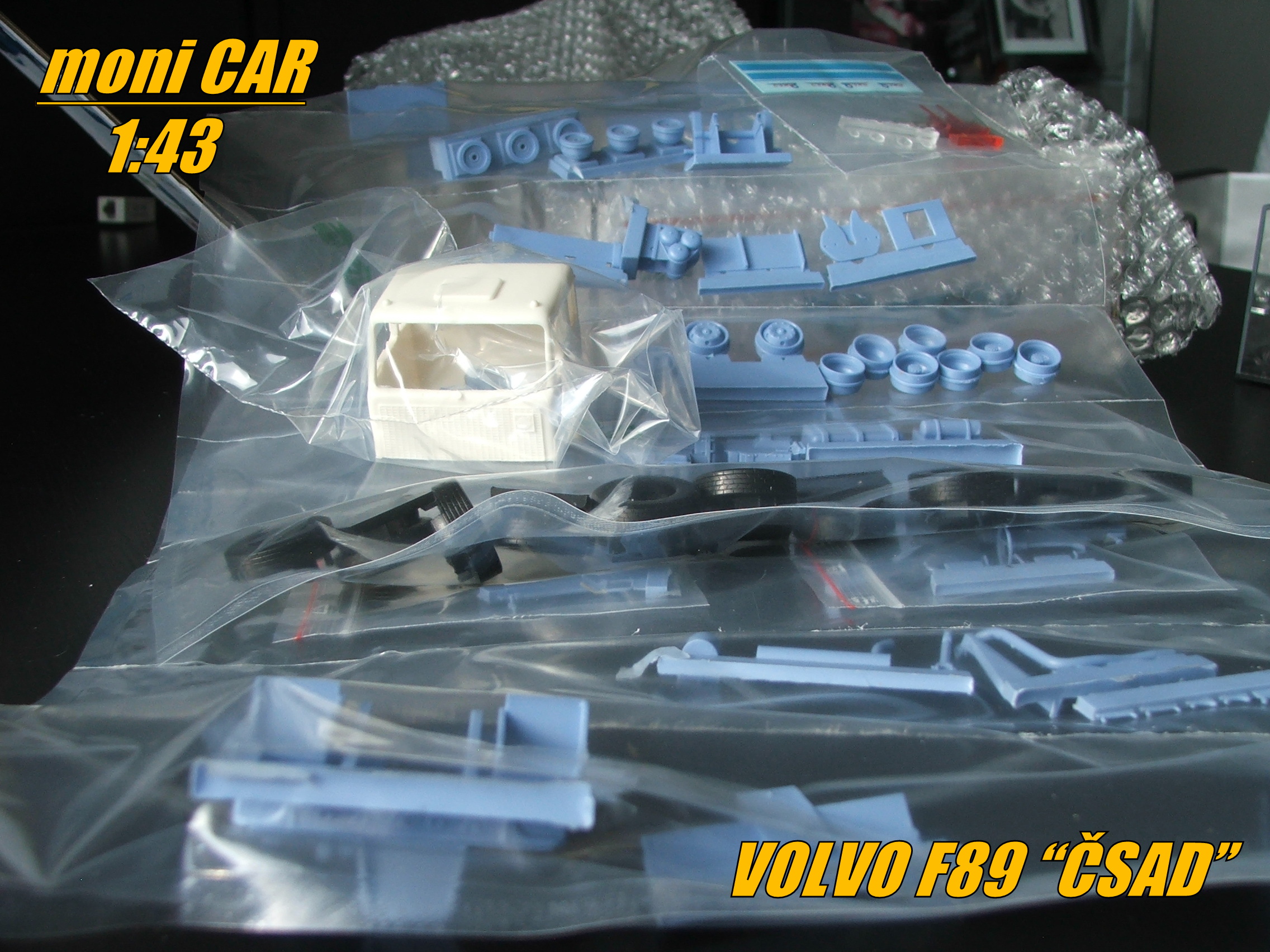 VOLVO RF89 "ČSAD" (1:43) MAC Distribution