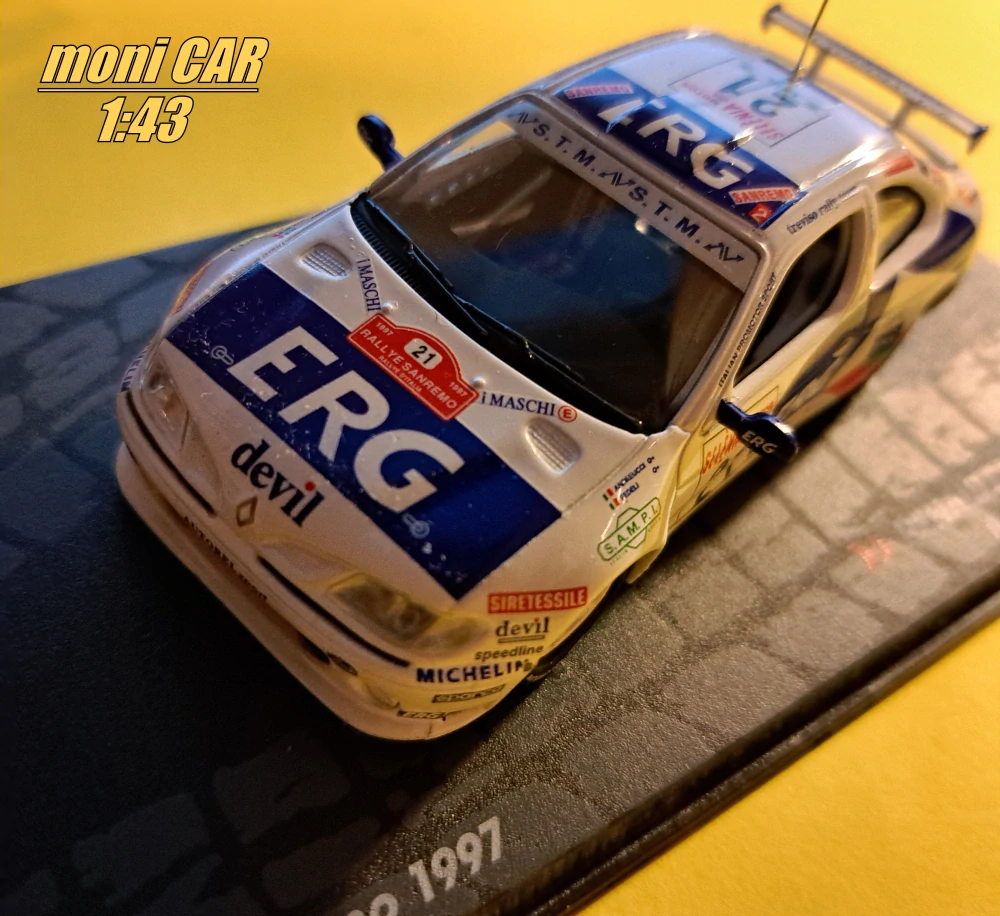RENAULT Mégane Maxi No. 21 - Paolo Andreucci - Simona Fedeli - Rally Sanremo 1997 (1:43) Altaya/IXO