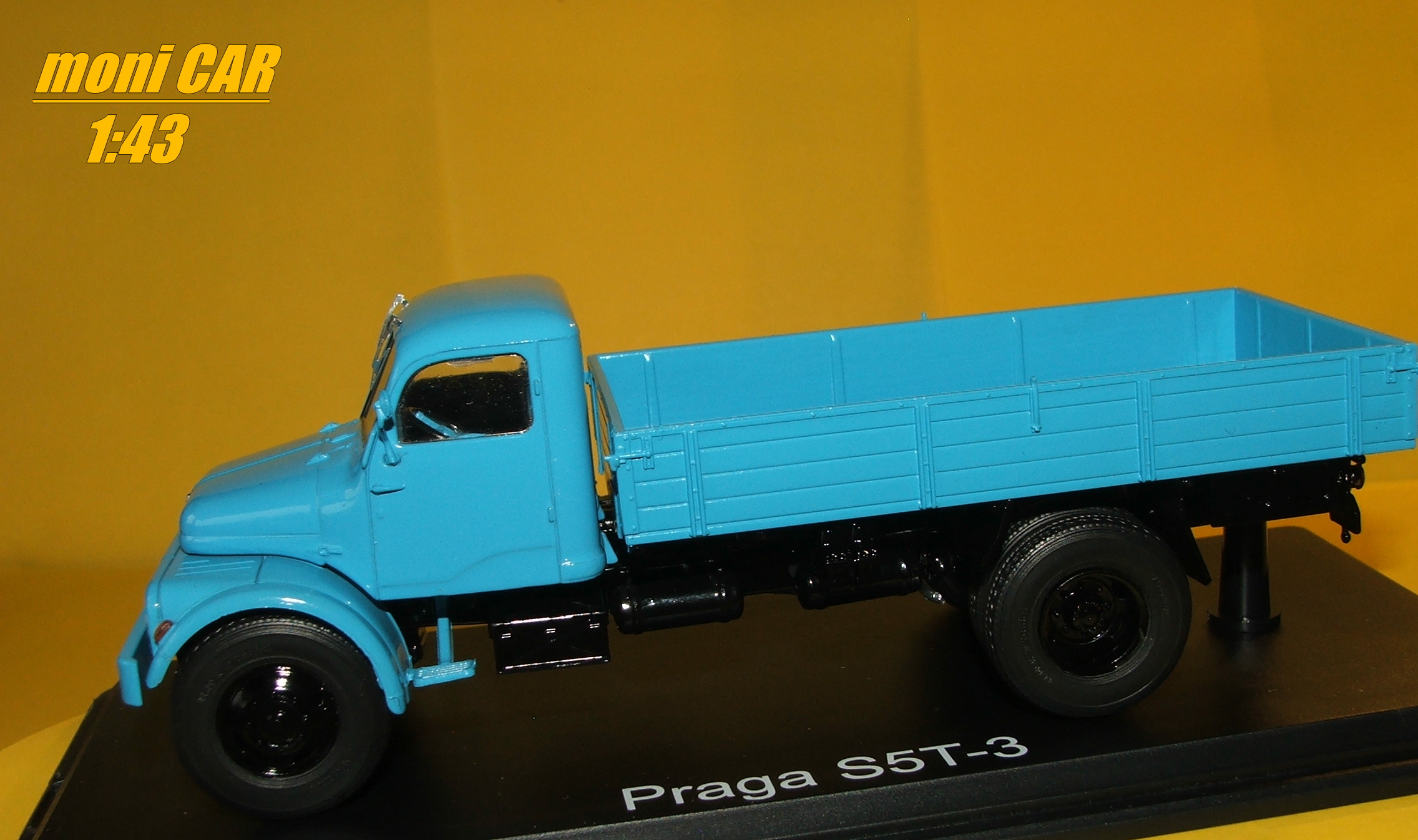 PRAGA S5T Valník (1:43) FOX18