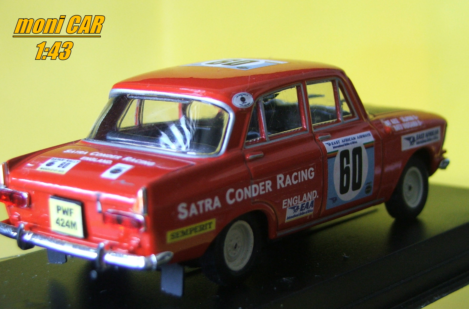 MOSKVIČ 412 No.60 - A. Tajpar - N. Vadgama - Rally Safari 1975 (1:43) Altaya/IXO/SC