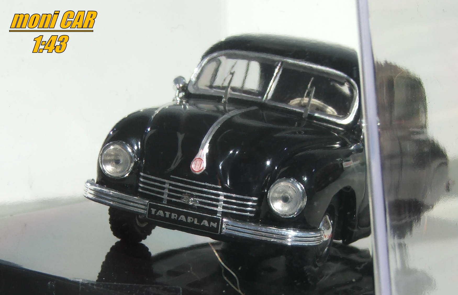 TATRA T600 Tatraplan 1950 (1:43) IXO