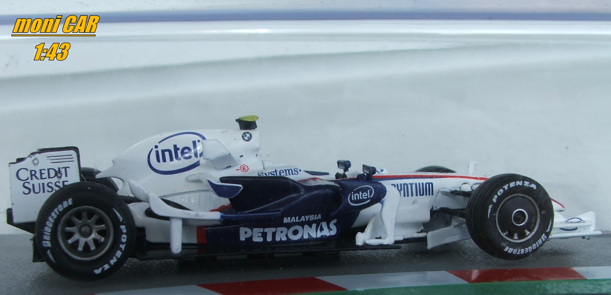 BMW SAUBER F1.08 - No.4 - Robert Kubica - 2008 (1:43) Altaya/IXO