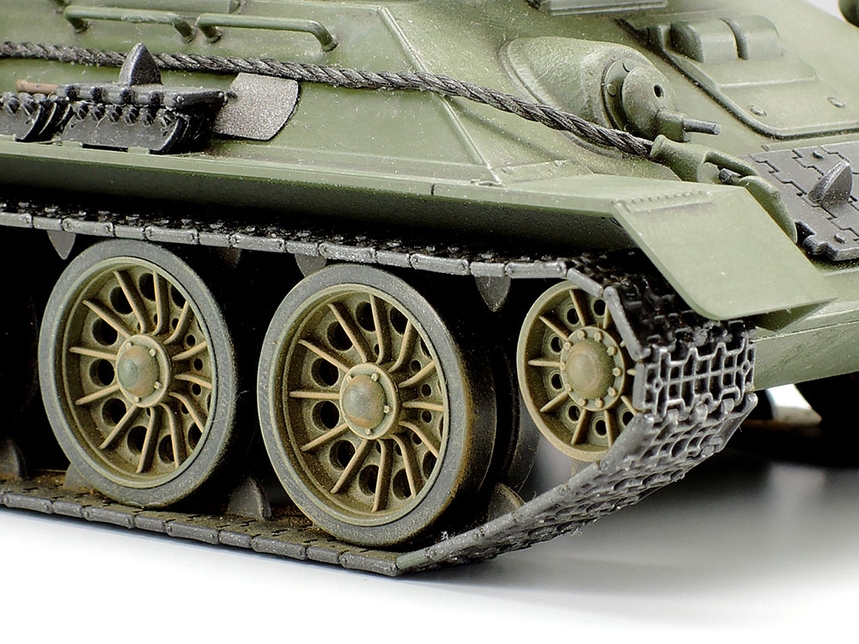 T-34/85 Russian Medium Tank (1:48) TAMIYA