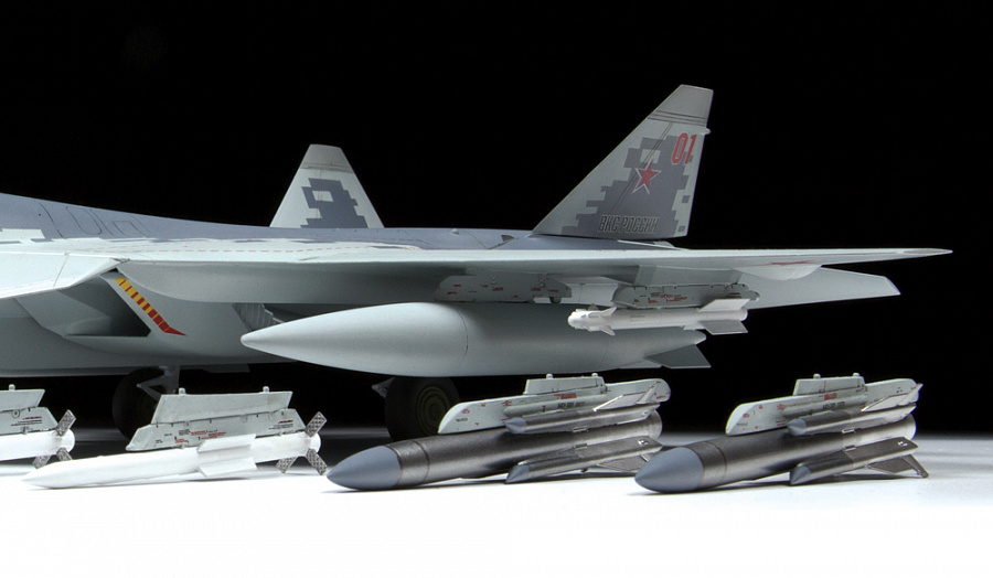 SU-57 "Felon" Russian Fifth-Generation Figther (1:48) ZVEZDA